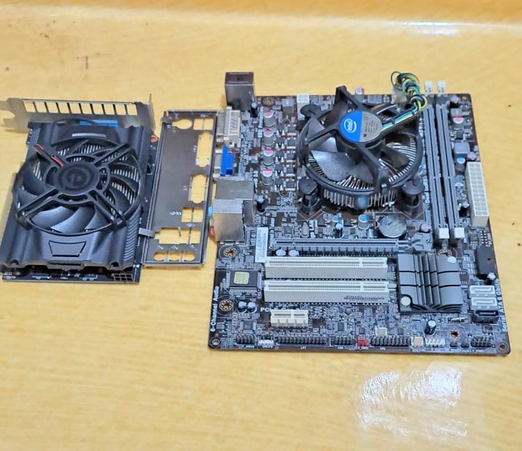 i5-3570,H75H2,GTX650-1G.jpg